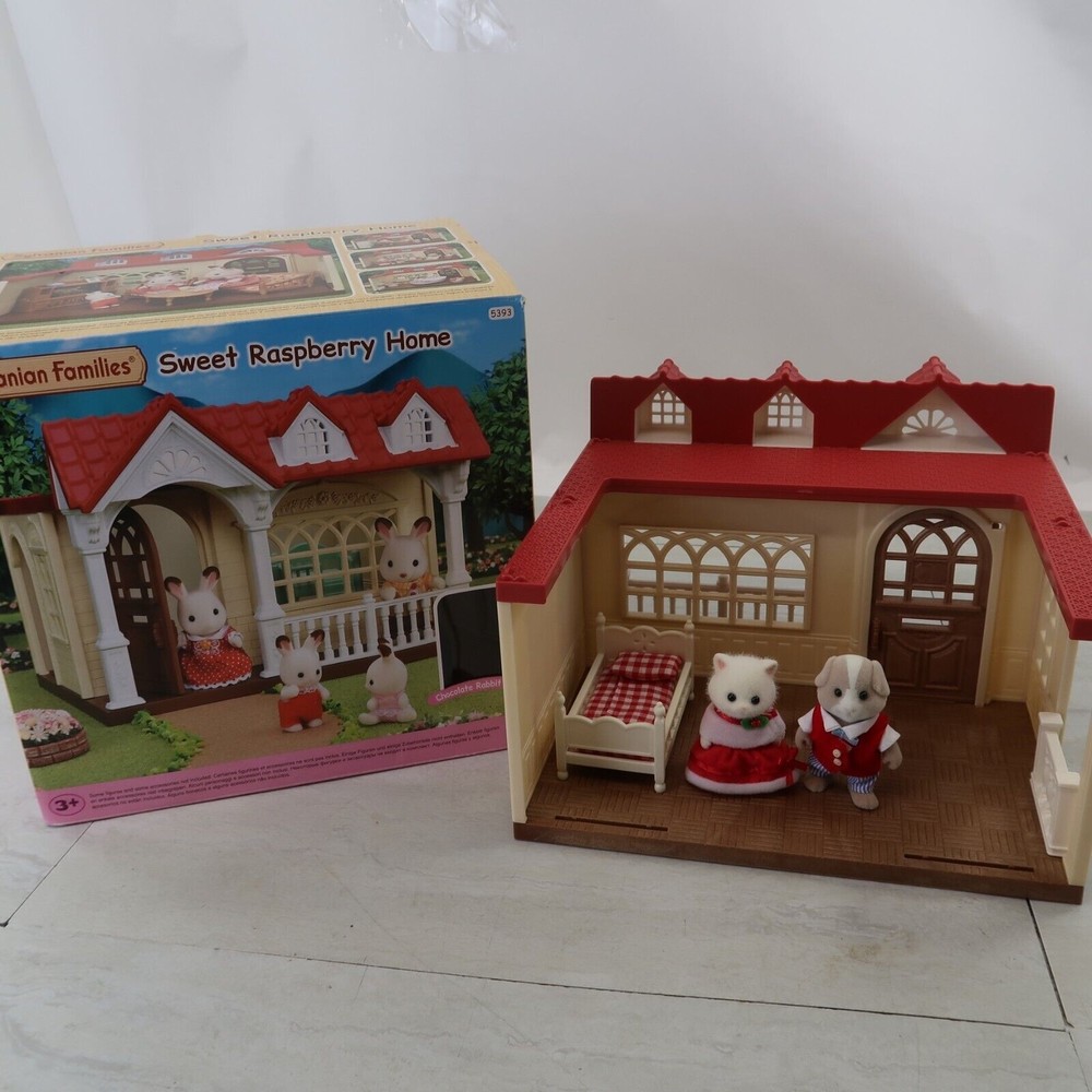 Epoch Calico Critters Sylvanian Families Sweet Raspberry Home Cottage Lot set 4
